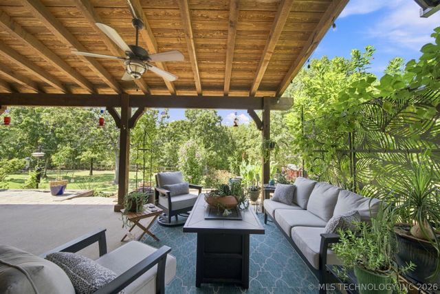 9332 S 36th West Avenue, Tulsa, OK 74132