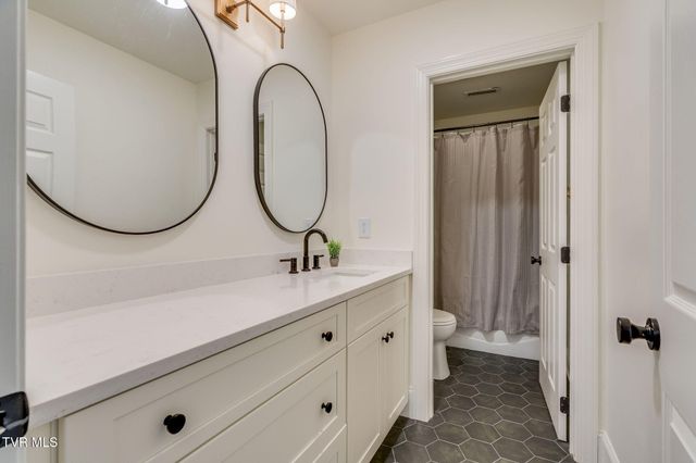 10 Pendleton Place, Kingsport, TN 37664