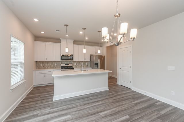 1255 Dutch Peak, Lebanon, TN 37090