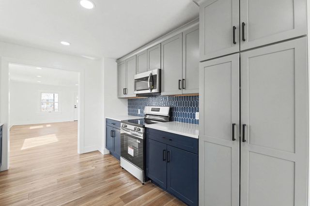 518 N High St, El Dorado, KS 67042