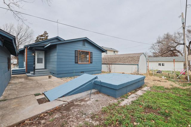 518 N High St, El Dorado, KS 67042