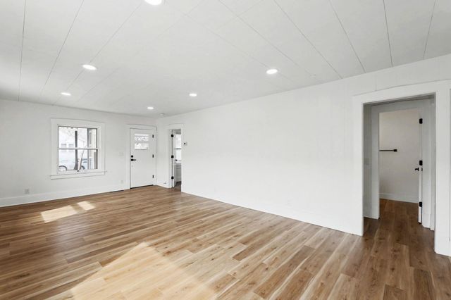 518 N High St, El Dorado, KS 67042