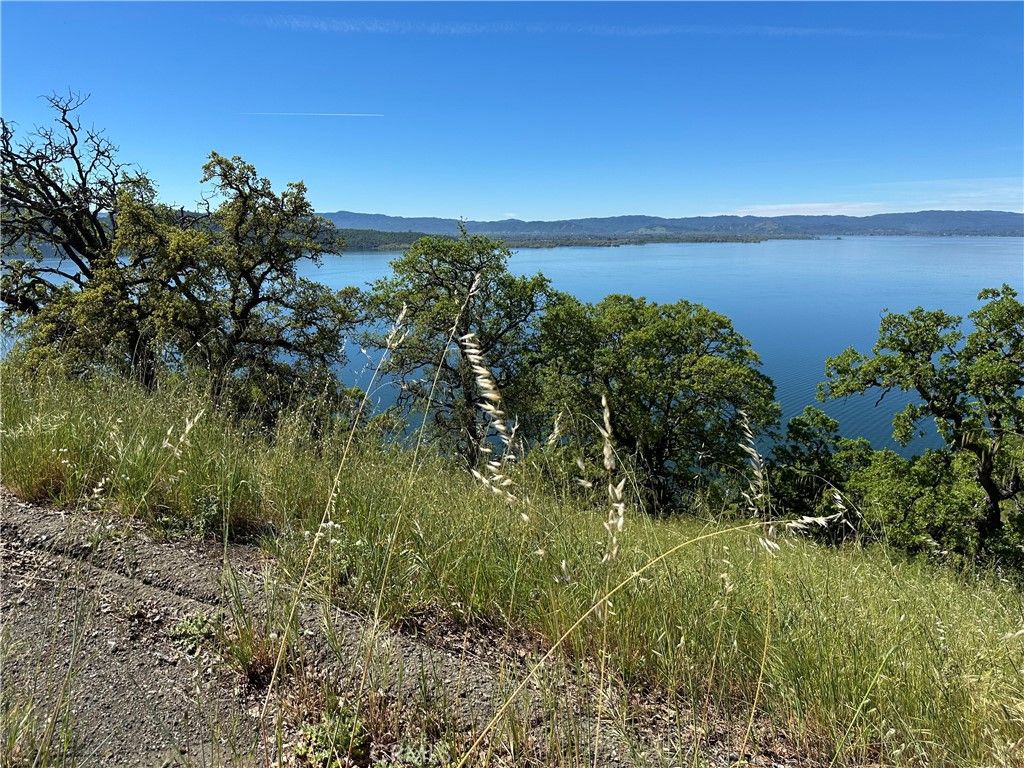 Image 2 of property listing at 7625 Verna, Glenhaven, CA 95443