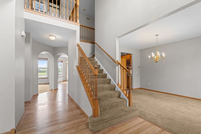 861 Bellflower Lane, Bolingbrook, IL 60440