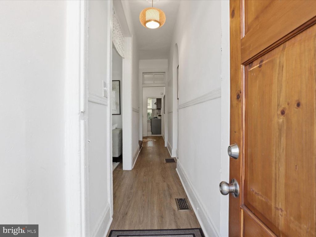 Image 2 of property listing at 509 LAURENS ST, Baltimore, MD 21217