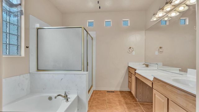 4409 SUMMER HILL Lane NW, Albuquerque, NM 87120