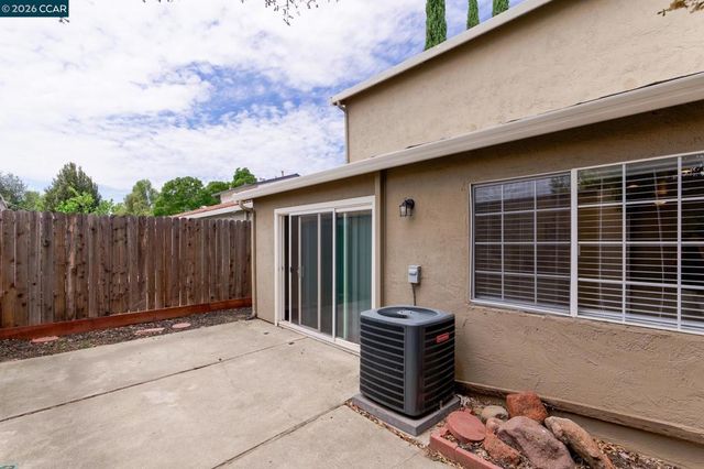 3275 Madrone St, Antioch, CA 94509