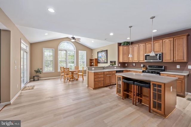 8985 CHIANTI TER, Bristow, VA 20136