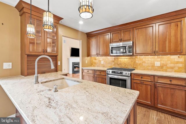 125 EVERGREEN CT, Blue Bell, PA 19422