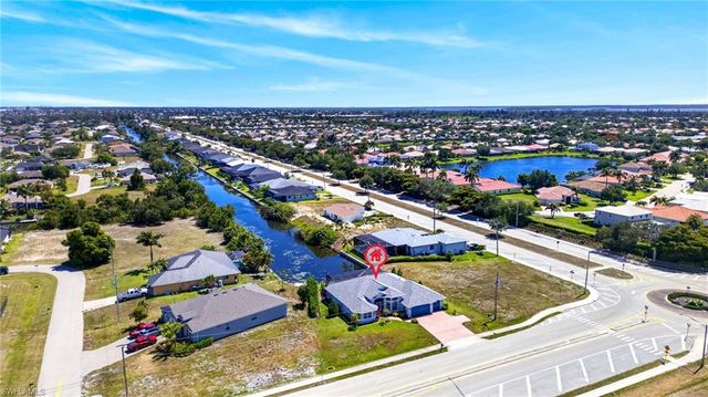 2334 SW Trafalgar PKWY, Cape Coral, FL 33991