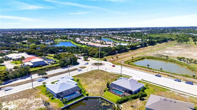 2334 SW Trafalgar PKWY, Cape Coral, FL 33991