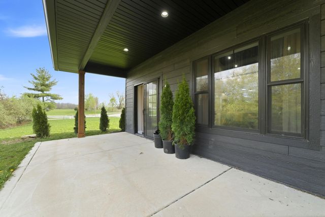 331 Cherry Hill Street, Valparaiso, IN 46385