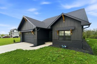 331 Cherry Hill Street, Valparaiso, IN 46385