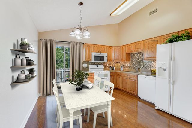 1015 E Yager LN 201, Austin, TX 78753