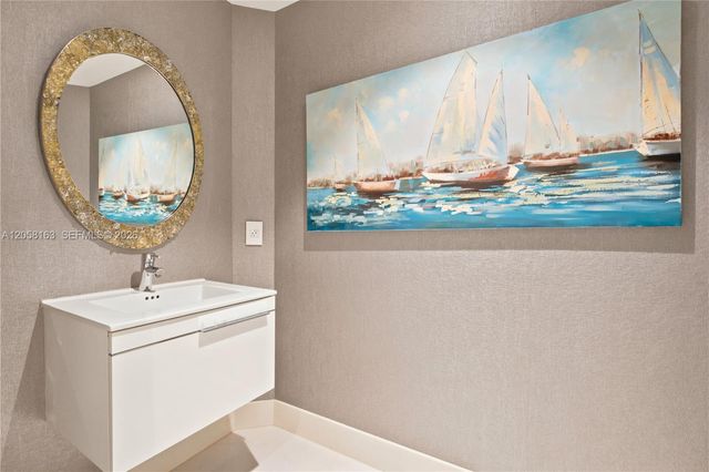 17301 Biscayne Boulevard 2010, North Miami Beach, FL 33160