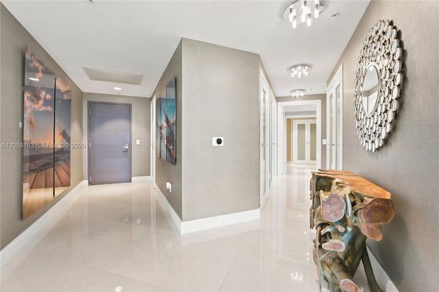 17301 Biscayne Boulevard 2010, North Miami Beach, FL 33160