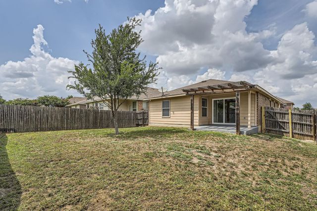 315 Moonwalker TRL, Buda, TX 78610