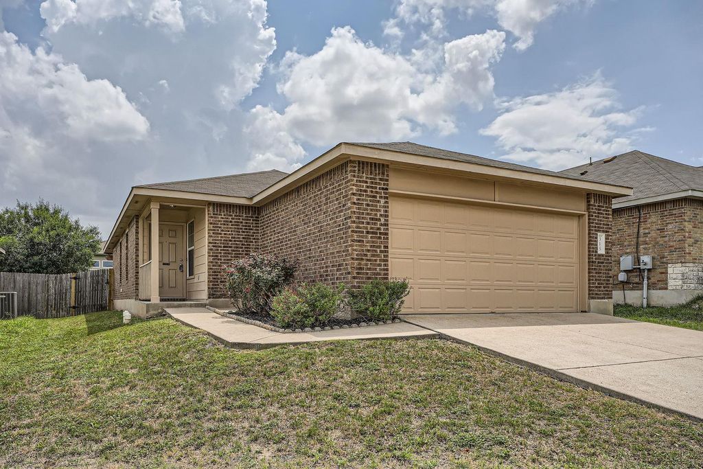315 Moonwalker TRL, Buda, TX 78610