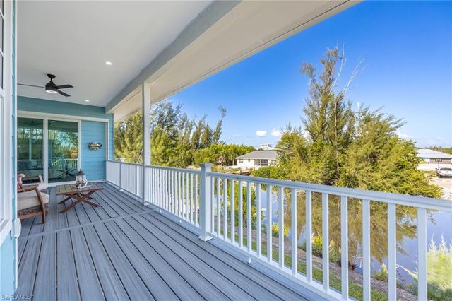 3811 Crestwell CT, St. James City, FL 33956