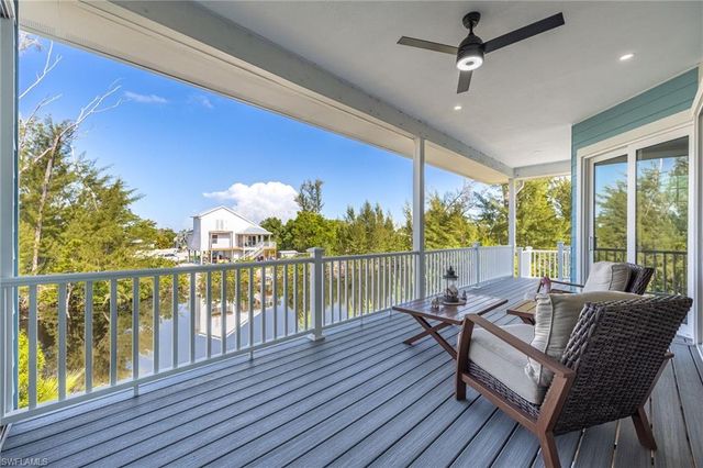 3811 Crestwell CT, St. James City, FL 33956