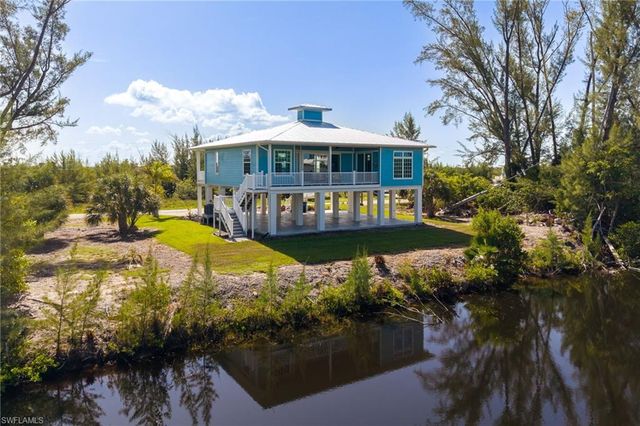 3811 Crestwell CT, St. James City, FL 33956