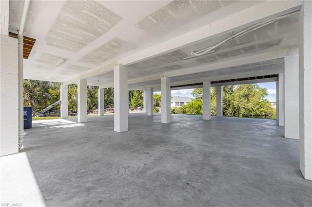 3811 Crestwell CT, St. James City, FL 33956