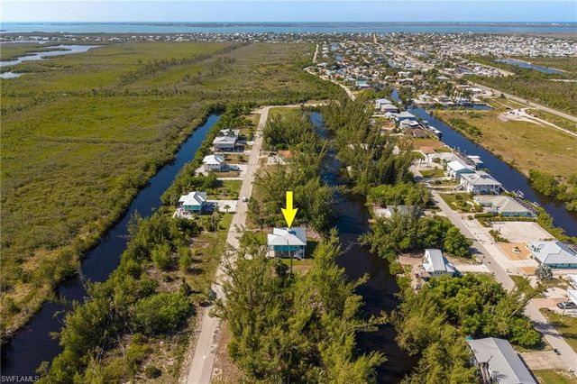 3811 Crestwell CT, St. James City, FL 33956