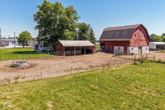 8275 E 216th Street, Cicero, IN 46034