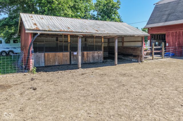 8275 E 216th Street, Cicero, IN 46034