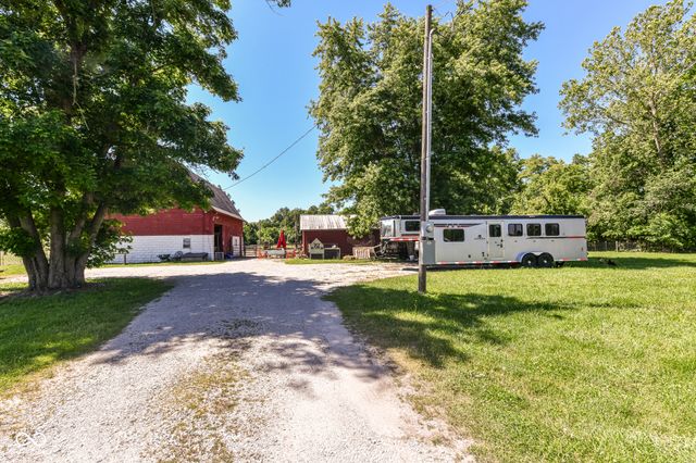 8275 E 216th Street, Cicero, IN 46034