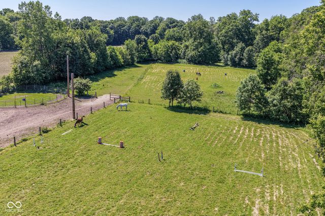8275 E 216th Street, Cicero, IN 46034