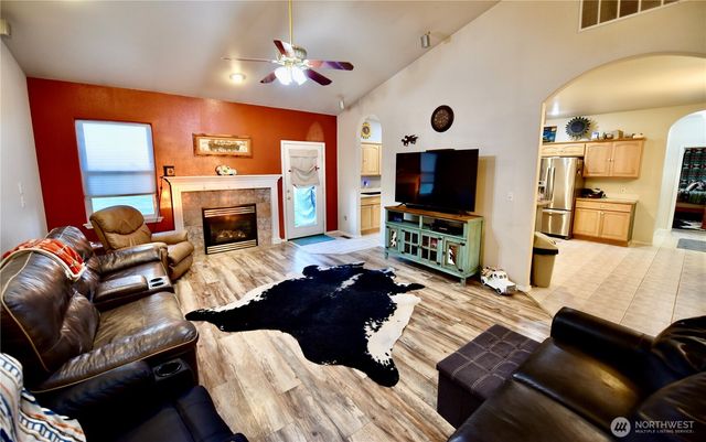 12294 Rd. 9.5 NE, Moses Lake, WA 98837