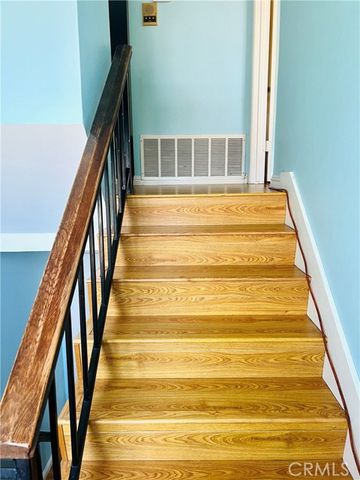 18958 Sherman Way 19, Reseda (los Angeles), CA 91335