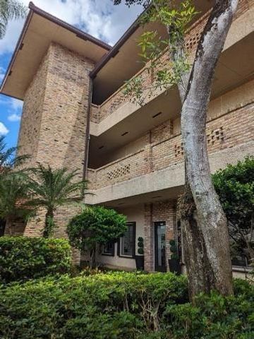 300 NW 70th Ave, Plantation, FL 33317