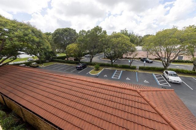 300 NW 70th Ave, Plantation, FL 33317