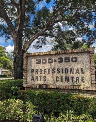 300 NW 70th Ave, Plantation, FL 33317