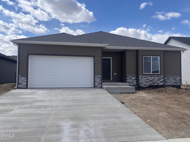 1143 Tara Lane SW, Watford City, ND 58854 property photo