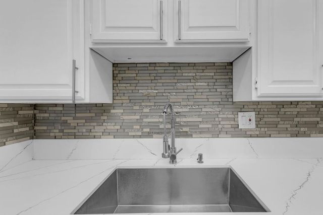 910 Island Drive 112, Rancho Mirage, CA 92270