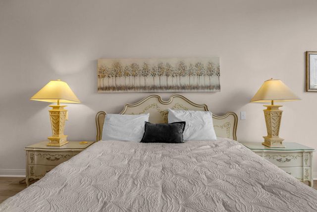 910 Island Drive 112, Rancho Mirage, CA 92270