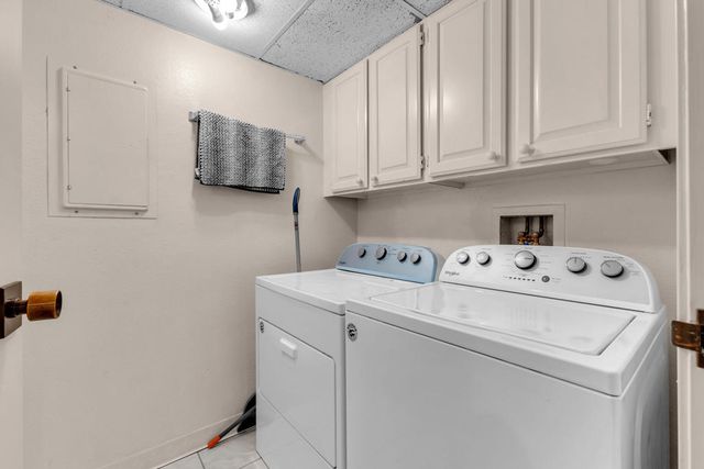 910 Island Drive 112, Rancho Mirage, CA 92270