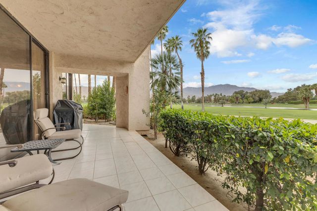 910 Island Drive 112, Rancho Mirage, CA 92270