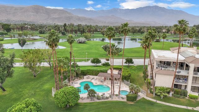 910 Island Drive 112, Rancho Mirage, CA 92270
