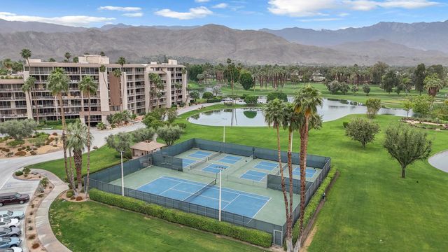 910 Island Drive 112, Rancho Mirage, CA 92270