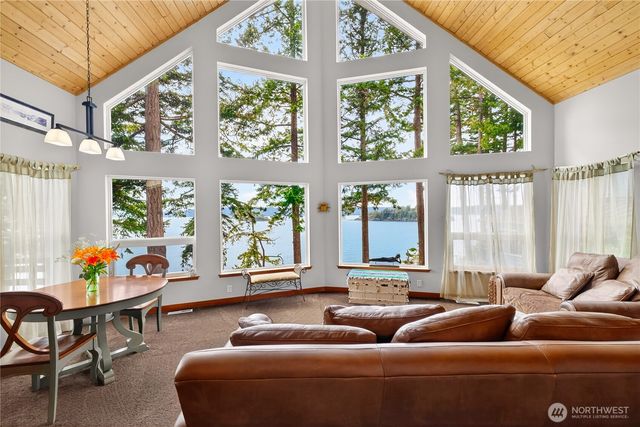 17946 Cobahud, La Conner, WA 98257