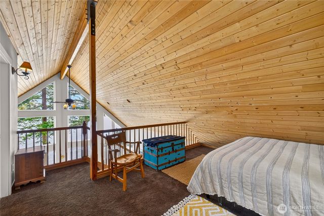 17946 Cobahud, La Conner, WA 98257
