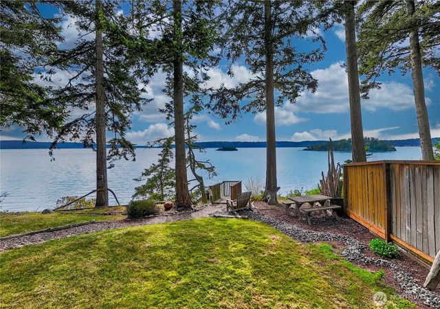17946 Cobahud, La Conner, WA 98257