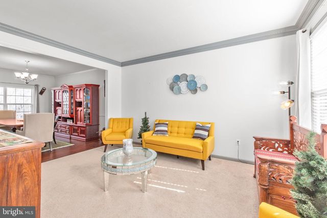 74 CROWNCREST RD, Fredericksburg, VA 22406