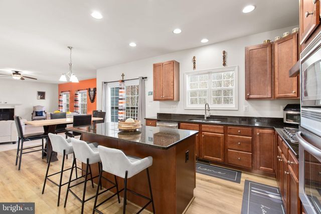 74 CROWNCREST RD, Fredericksburg, VA 22406