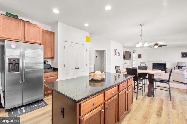 74 CROWNCREST RD, Fredericksburg, VA 22406