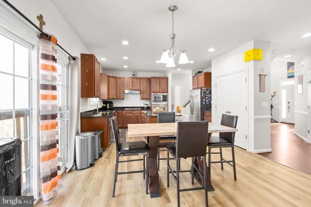 74 CROWNCREST RD, Fredericksburg, VA 22406